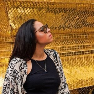 Meet your Posher, Thalia